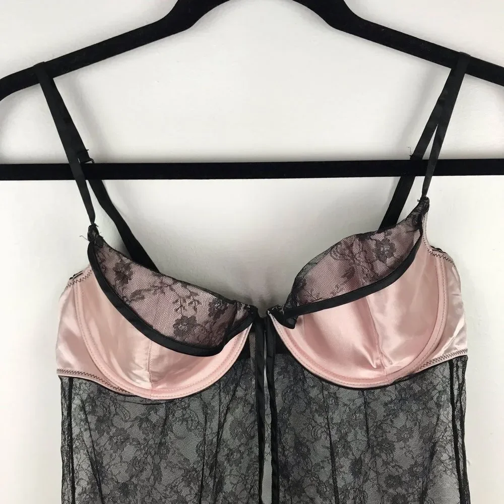 VTG Victoria’s Secret black & pink laced‎ teddy